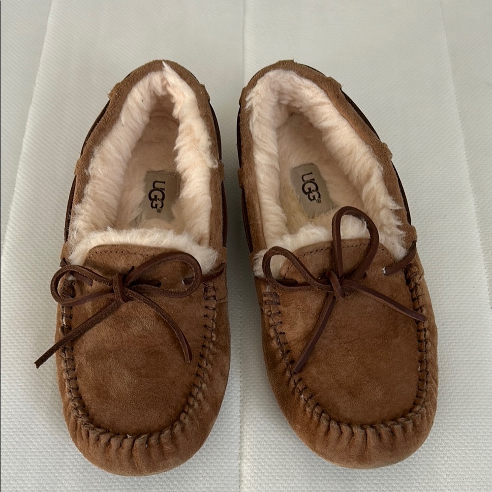 UGG Womens Brown Moccasin Shoes